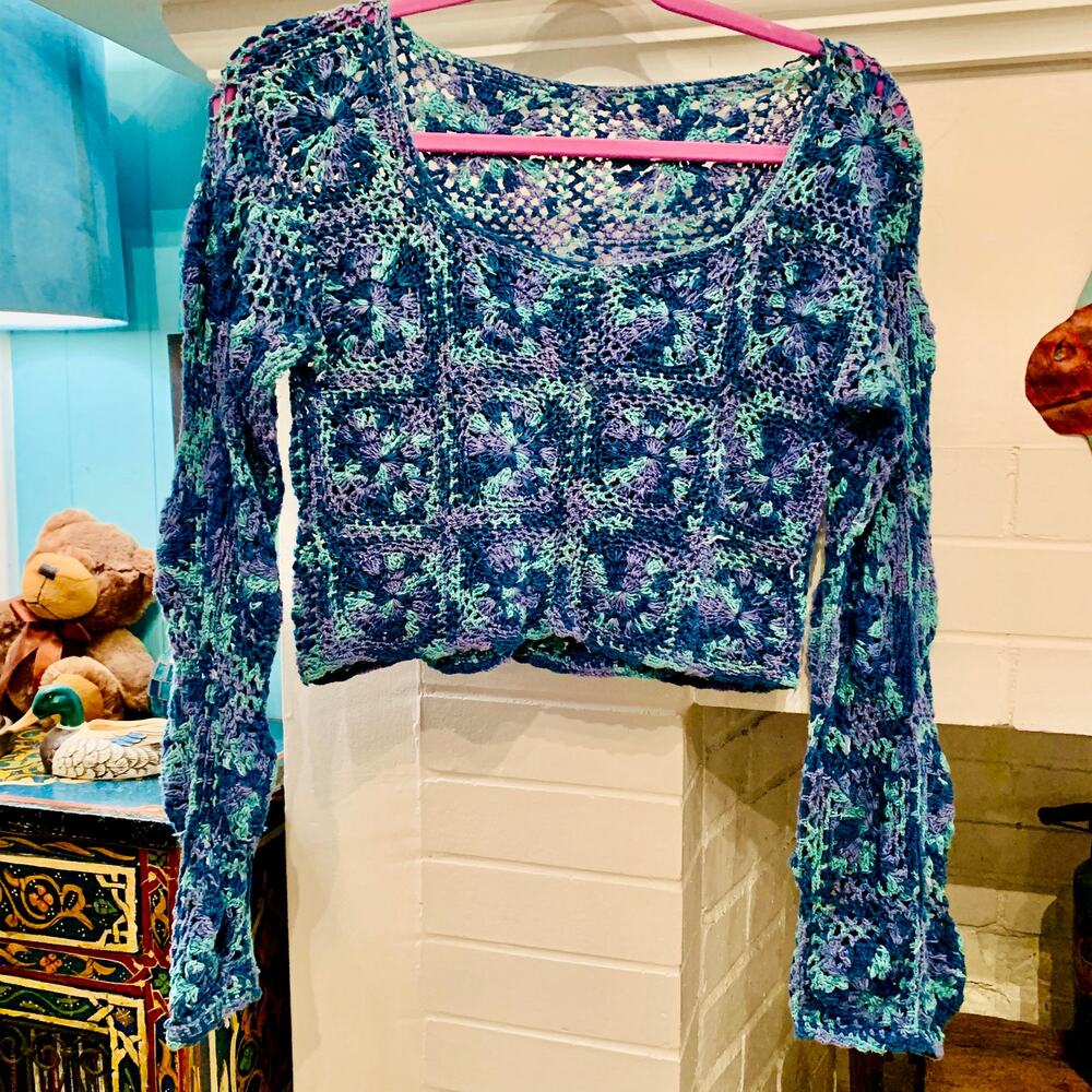 VINTAGE TONES OF BLUE & LAVENDER HANDMADE CROP CROCHET COTTON SWEATER XS/S
